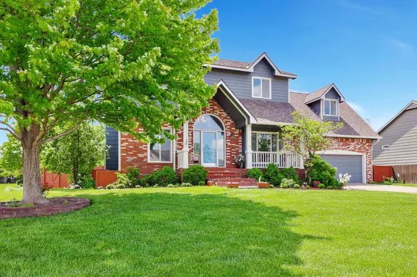 217 S Breezy Pointe Ct, Wichita, KS 67235