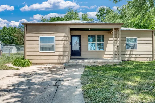 2518 N Grove St, Wichita, KS 67219