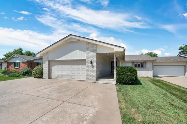 48 E Saint Cloud Pl, Wichita, KS 67230