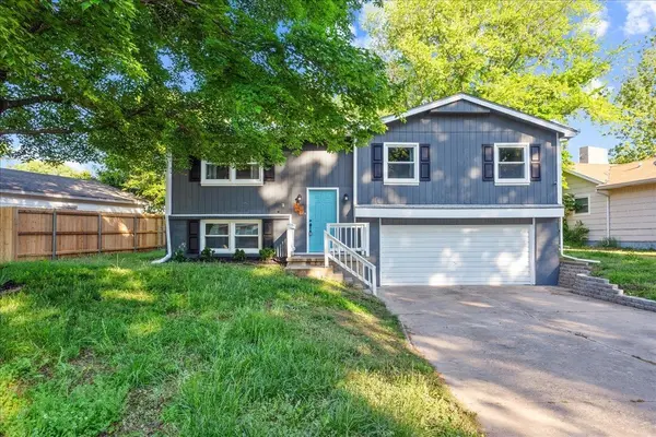 237 S Washington St, Belle Plaine, KS 67013