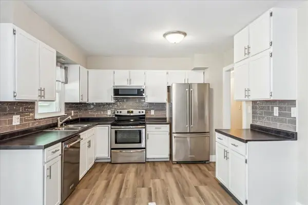 237 S Washington St, Belle Plaine, KS 67013