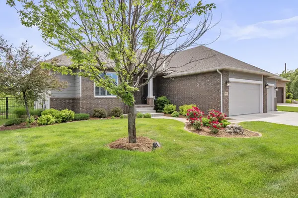 2985 N Gulf Breeze Cir, Wichita, KS 67205