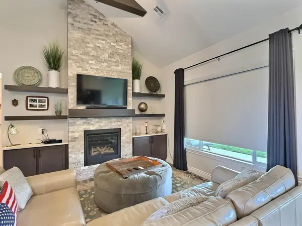 2536 S Spring Hollow St, Wichita, KS 67230