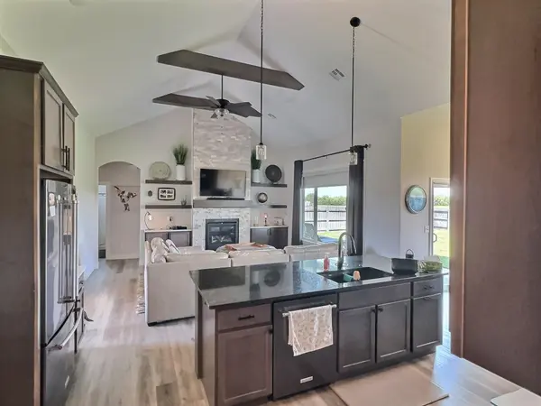 2536 S Spring Hollow St, Wichita, KS 67230