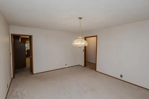 1300 S Fieldcrest, Wichita, KS 67209