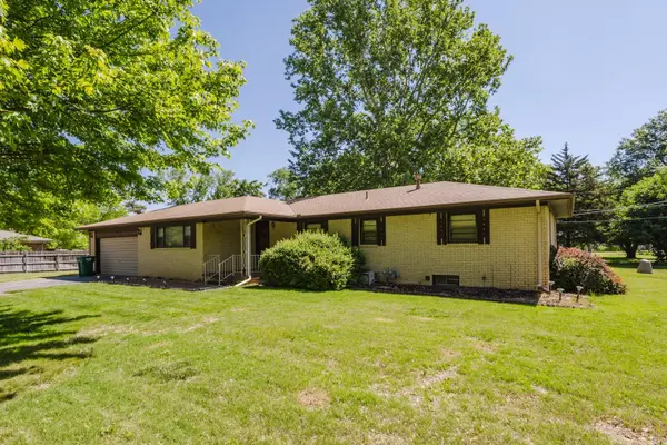 1300 S Fieldcrest, Wichita, KS 67209