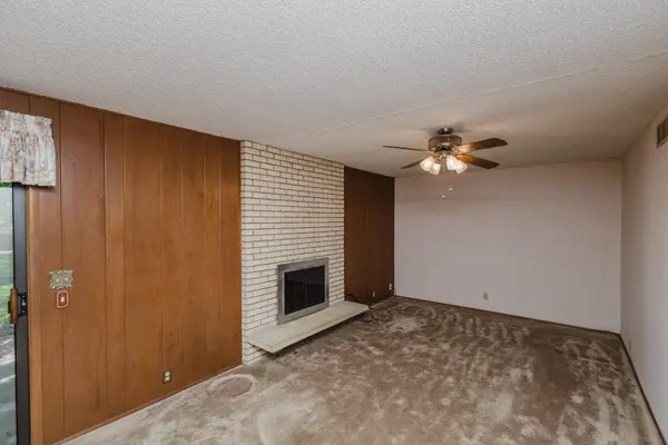 1300 S Fieldcrest, Wichita, KS 67209