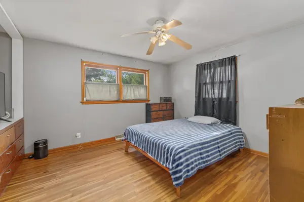 1215 N Logan St, Newton, KS 67114