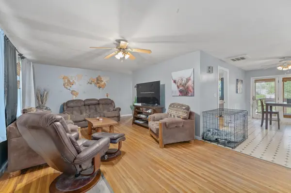 1215 N Logan St, Newton, KS 67114