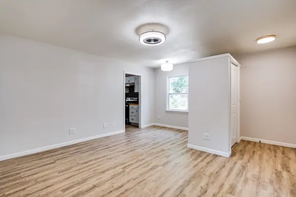 1827 S Battin St, Wichita, KS 67218