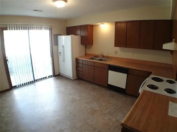 306 N Baehr St, Wichita, KS 67212