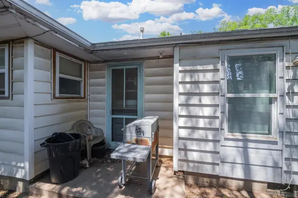 132 S Young St, Wichita, KS 67209