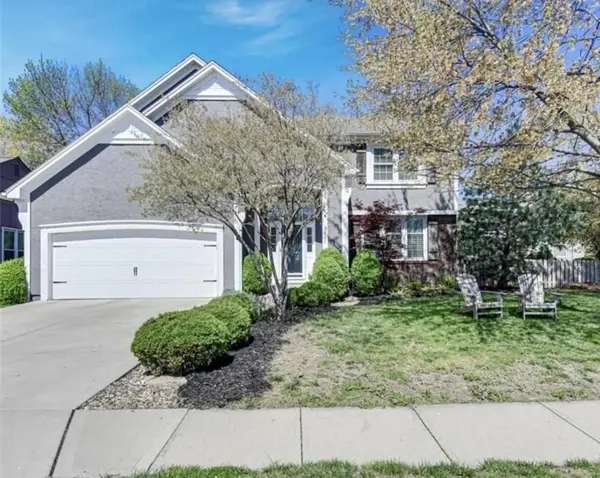 15242 Lowell Ave, Overland Park, KS 66223