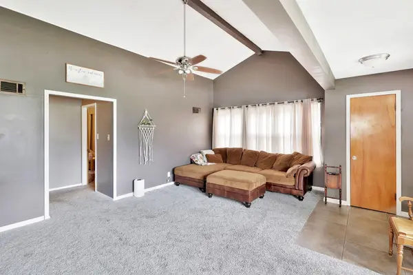 1007 W Towanda Ave, El Dorado, KS 67042