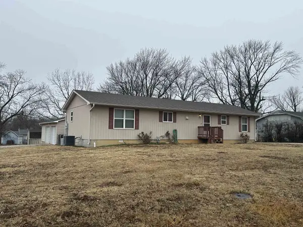 715 S Grove, Yates Center, KS 66783