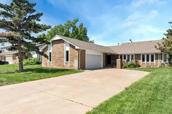 88 E Saint Cloud Pl, Wichita, KS 67230