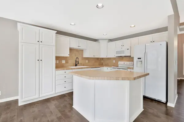 4441 N Rushwood Ct, Bel Aire, KS 67226