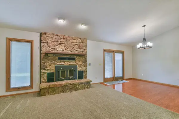 7 N Hopper Ct, Goddard, KS 67052