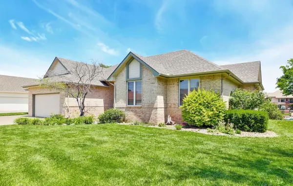 5171 N Harborside Ct, Wichita, KS 67204