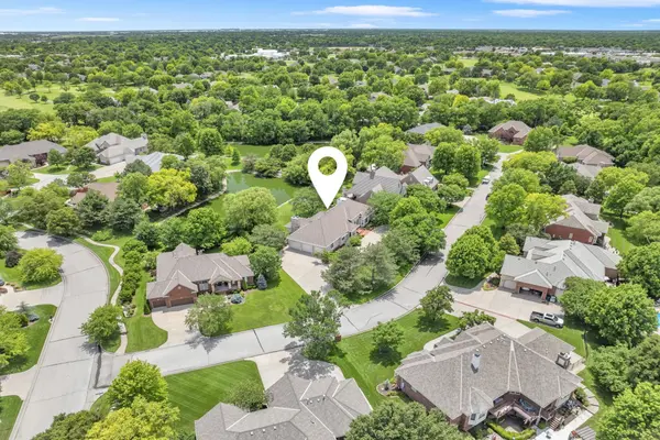 8109 W Meadow Pass Court, Wichita, KS 67205