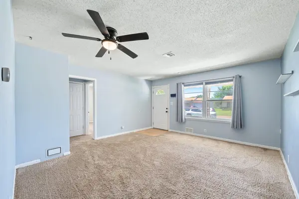 242 N Maynard, Haysville, KS 67060