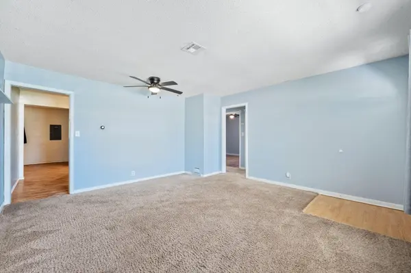 242 N Maynard, Haysville, KS 67060