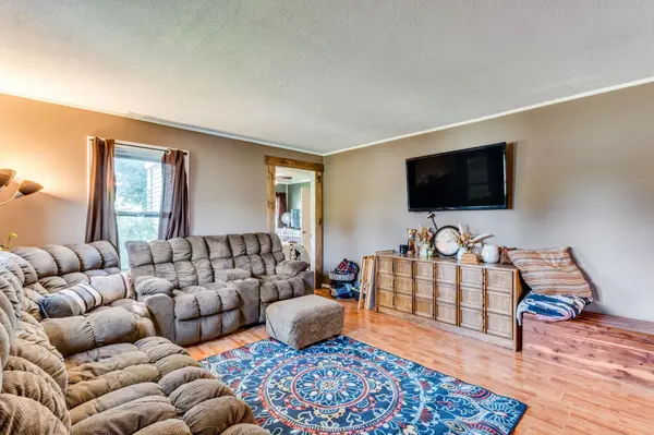 110 E 10th, El Dorado, KS 67042