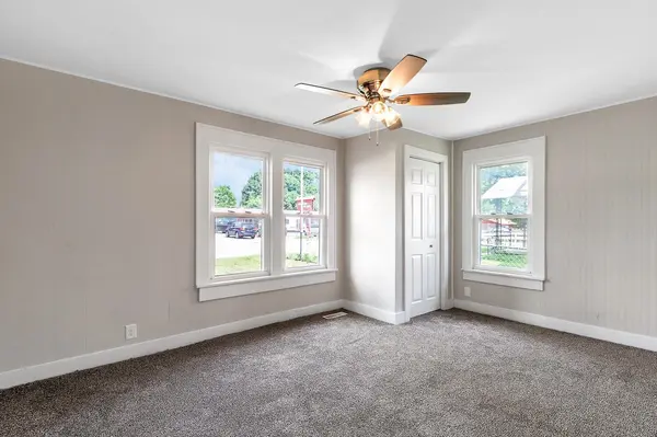 1408 N 8th St, Arkansas City, KS 67005