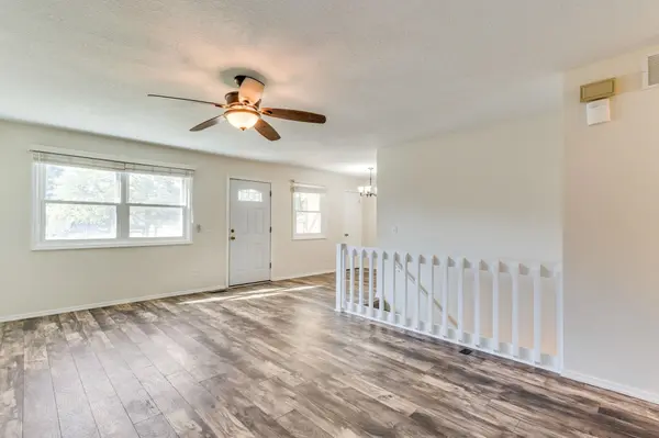 623 N Pamela Cir, Wichita, KS 67212