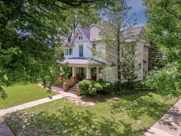 501 E 11th Ave, Winfield, KS 67156