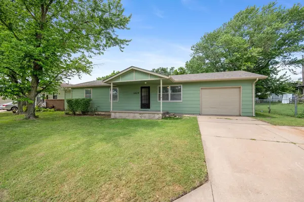 1425 Spencer Dr, Augusta, KS 67010