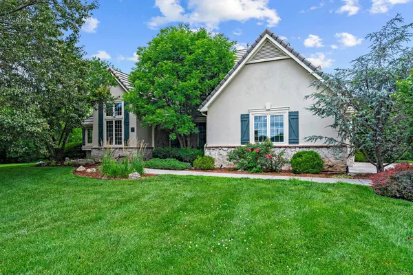 17 N Grand Mere Ct, Wichita, KS 67230