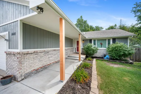 1602 Tanglewood Rd, Rose Hill, KS 67133-9223
