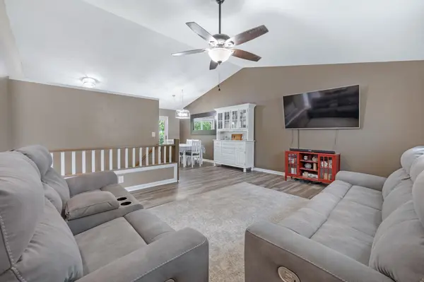 1602 Tanglewood Rd, Rose Hill, KS 67133-9223