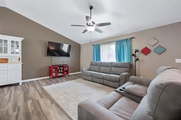 1602 Tanglewood Rd, Rose Hill, KS 67133-9223