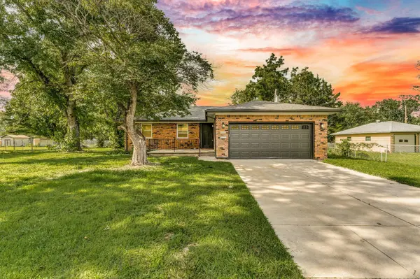 2920 W 16th St N, Wichita, KS 67203