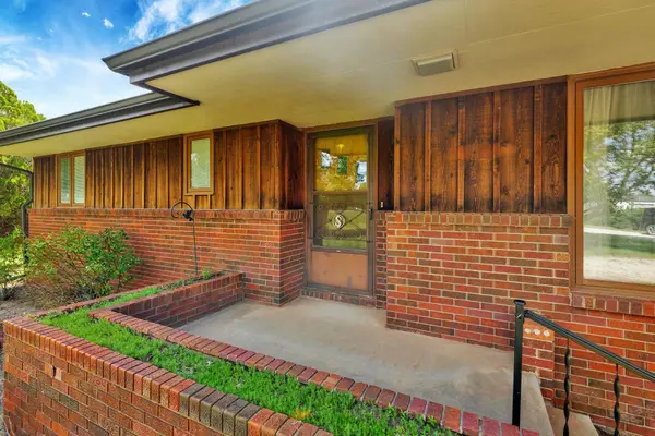1199 N Conway Springs Rd, Conway Springs, KS 67031