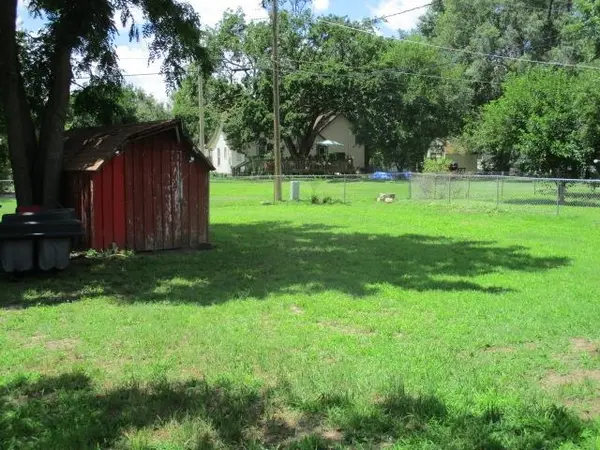 305 S Park St, Maize, KS 67101