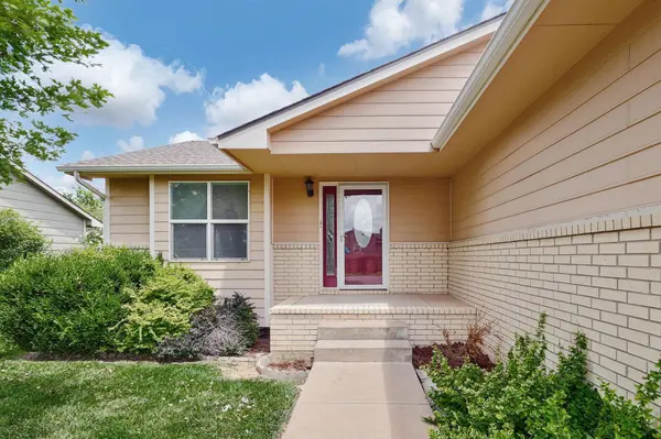 2914 E Kite, Wichita, KS 67219