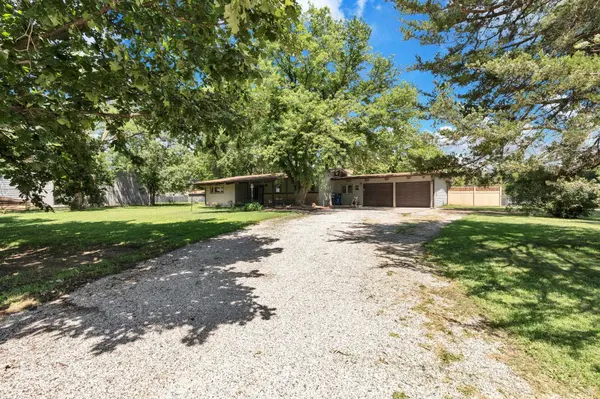 2 Tonjo Ct,  Goddard,  KS 67052