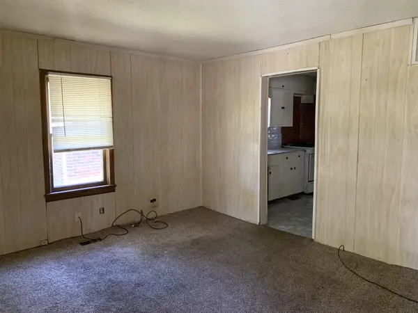 416 S Edwards Ave, Wichita, KS 67213