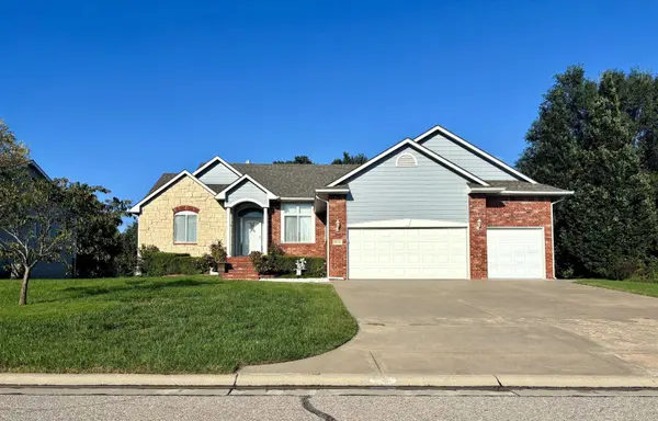 1026 N Bristol St, Wichita, KS 67206