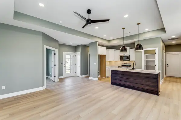 1430 N Emerald Valley Drive, Mulvane, KS 67110