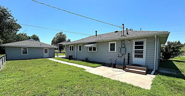 418 S Lorraine, Hutchinson, KS 67501