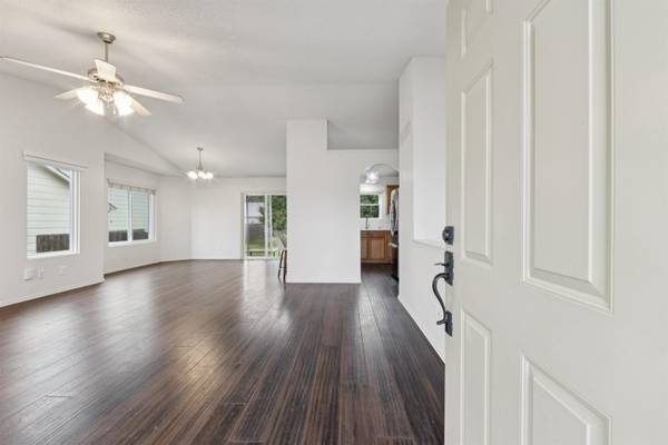 537 Woodstone Pl, Andover, KS 67002