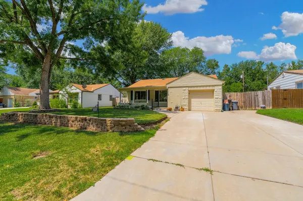 2301 S Pershing AVE, Wichita, KS 67218