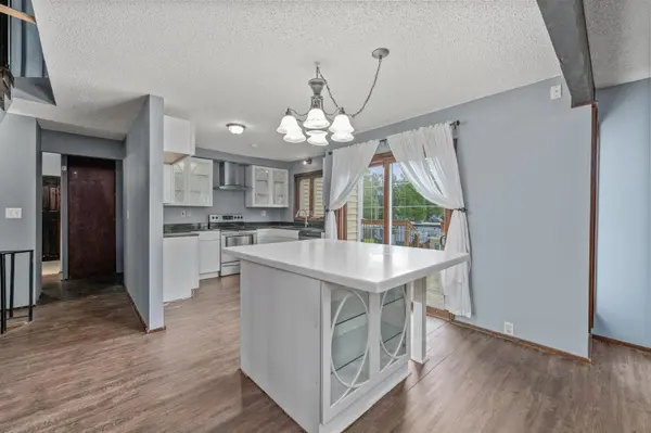 920 S Sharon Dr, Derby, KS 67037