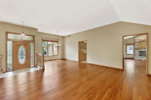 8319 E Oxford Cir, Wichita, KS 67226