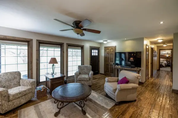 9463 SW Lois Rd, Andover, KS 67002