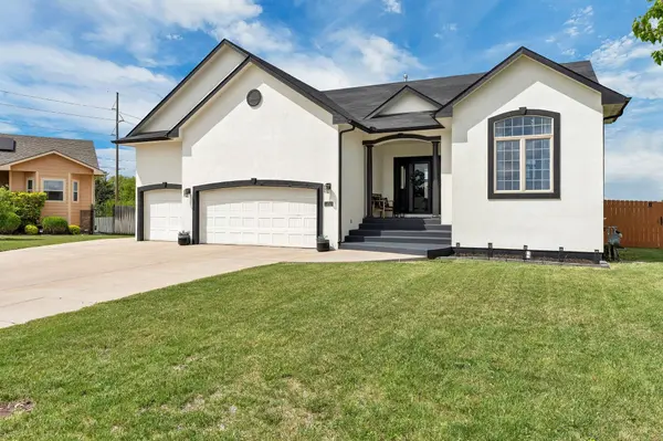 1459 S Shiloh Ct, Wichita, KS 67207-6587
